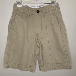AEO Shorts Tan Classic Length Sustainable Cotton Style 4456 NWT Normcore 26